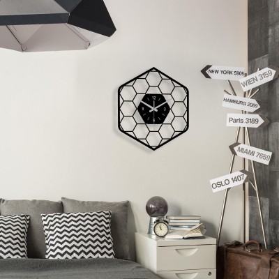 Simple honeycomb metal wall decoration